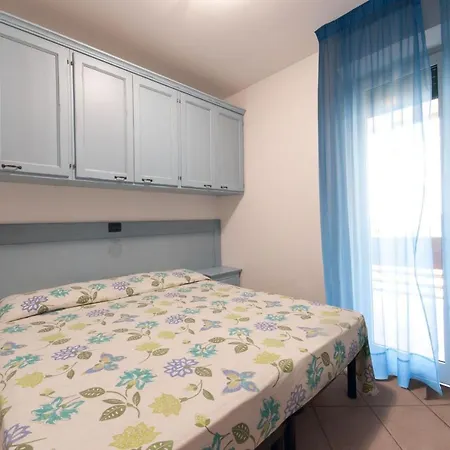 Aparthotel Le Residenze Di Santa Costanza - Mirto/corbezzolo San Vincenzo