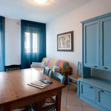 Le Residenze Di Santa Costanza - Mirto/corbezzolo Aparthotel